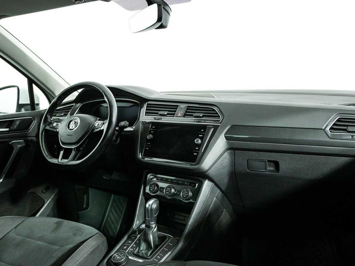 Купить Volkswagen Tiguan с пробегом. Фото: #7