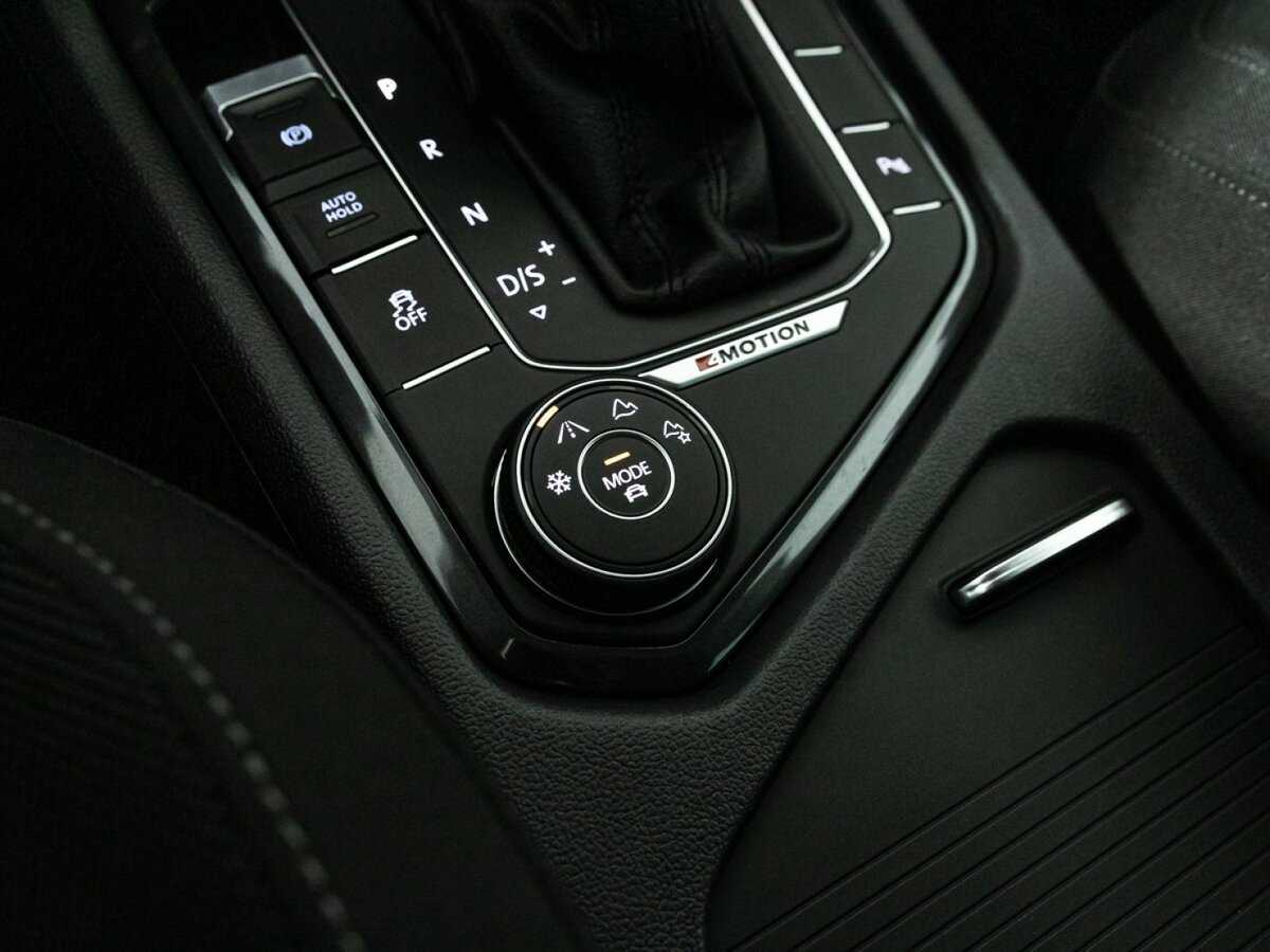 Купить Volkswagen Tiguan с пробегом. Фото: #17