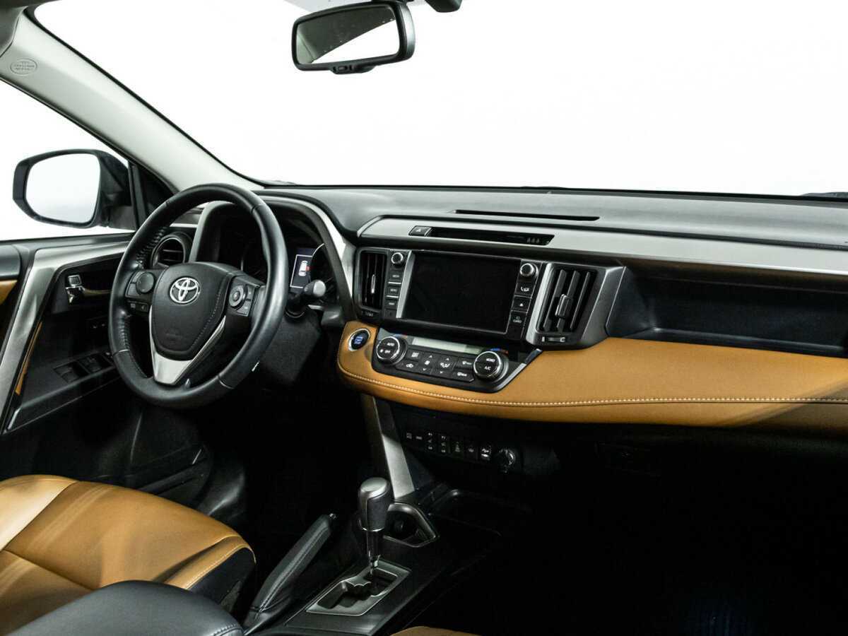 Купить Toyota RAV4 с пробегом. Фото: #8