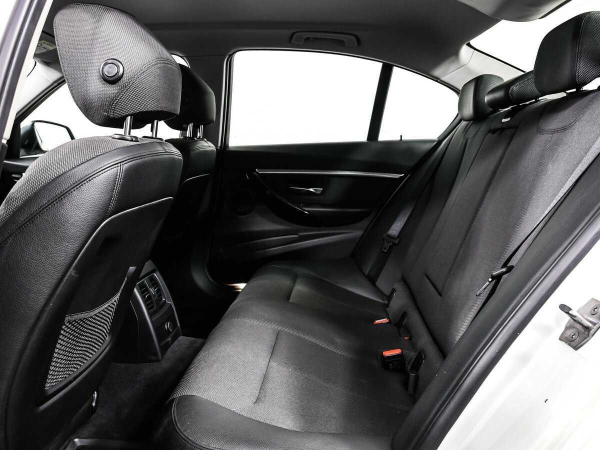 Купить BMW 3 серии с пробегом. Фото: #12