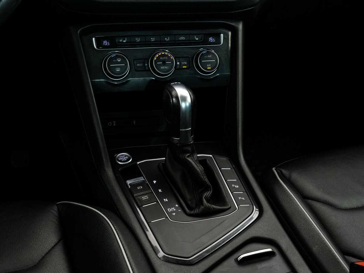Купить Volkswagen Tiguan с пробегом. Фото: #11