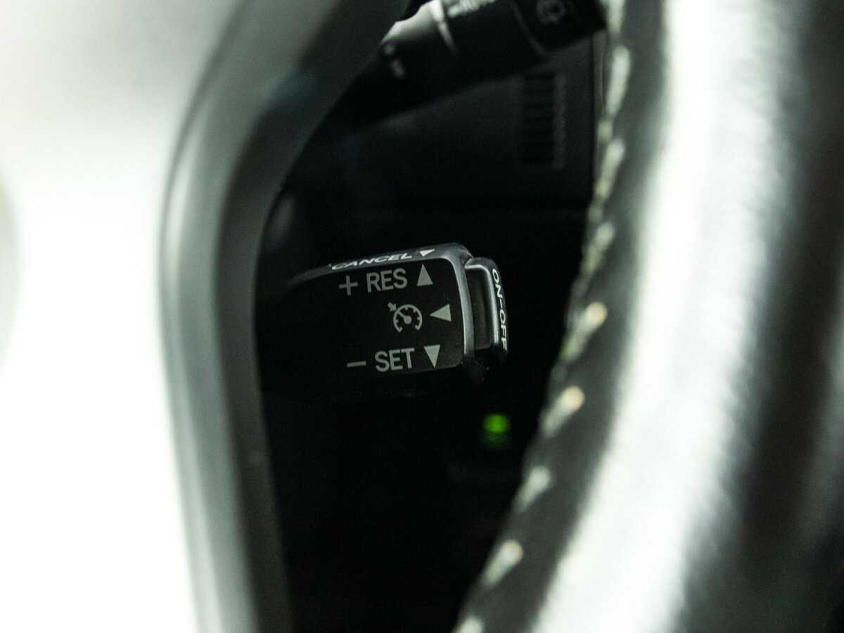 Купить Toyota Land Cruiser Prado с пробегом. Фото: #18