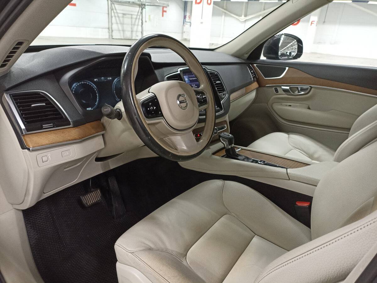 Купить Volvo XC90 с пробегом. Фото: #15