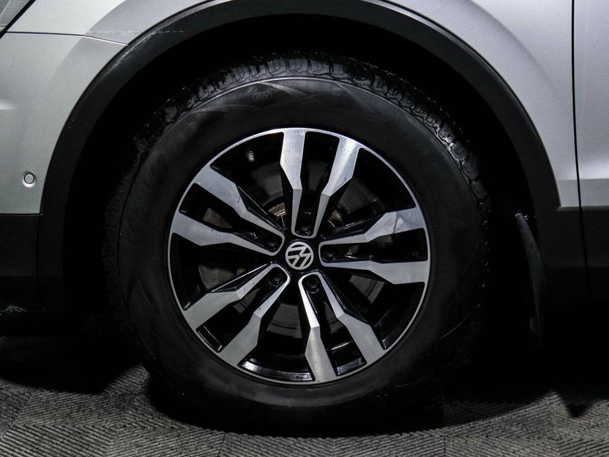 Купить Volkswagen Tiguan с пробегом. Фото: #11