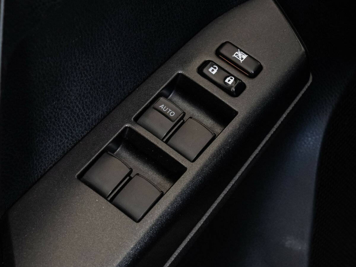 Купить Toyota RAV4 с пробегом. Фото: #15