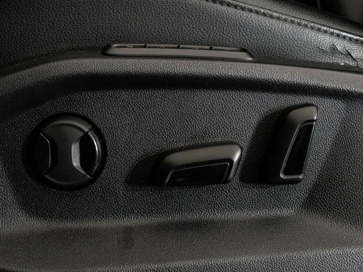 Купить Volkswagen Tiguan с пробегом. Фото: #17