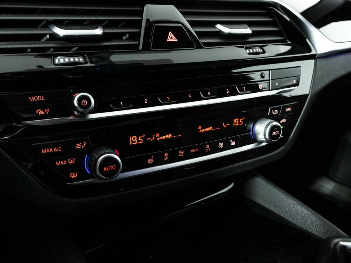 Купить BMW 5 серии с пробегом. Фото: #18