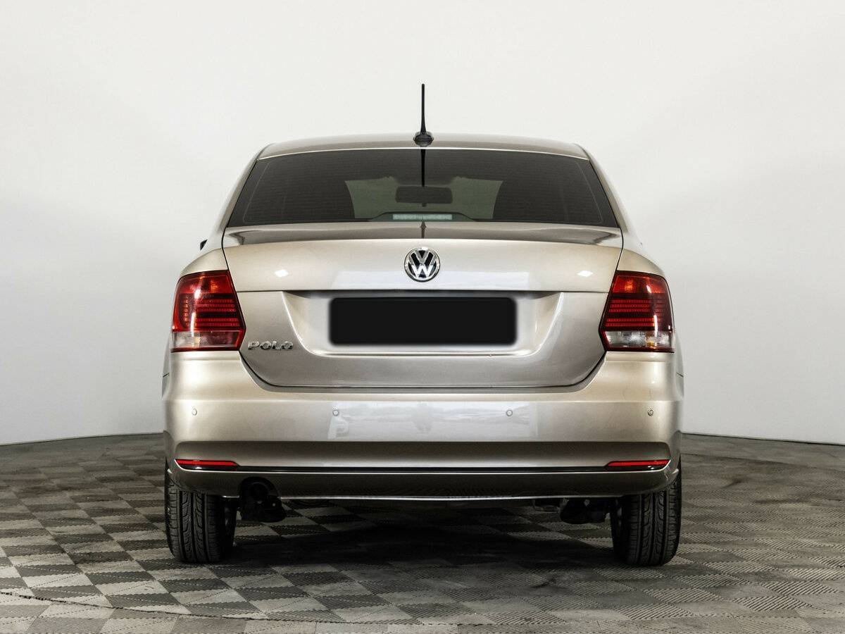 Купить Volkswagen Polo с пробегом. Фото: #4