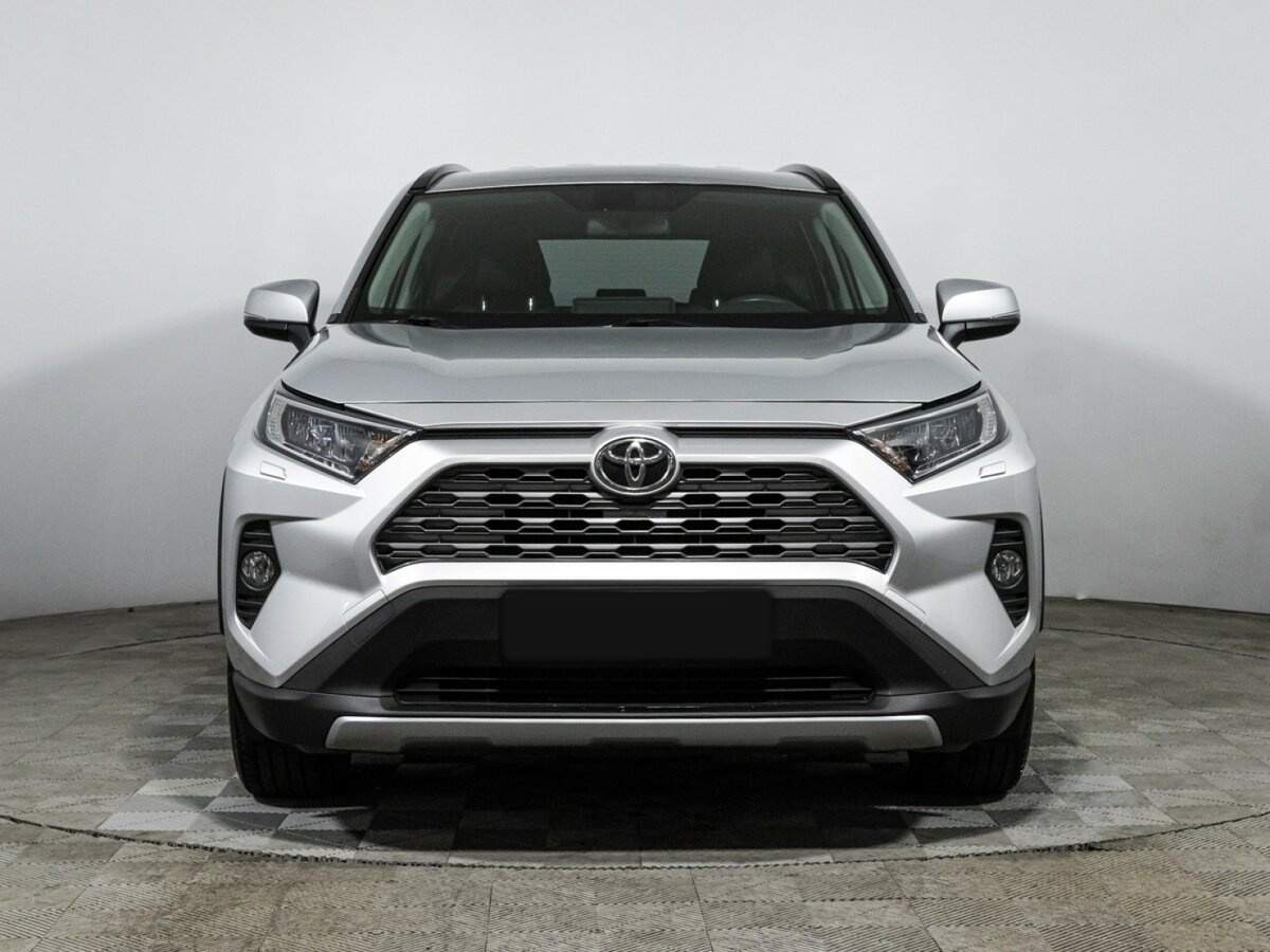 Купить Toyota RAV4 с пробегом. Фото: #1