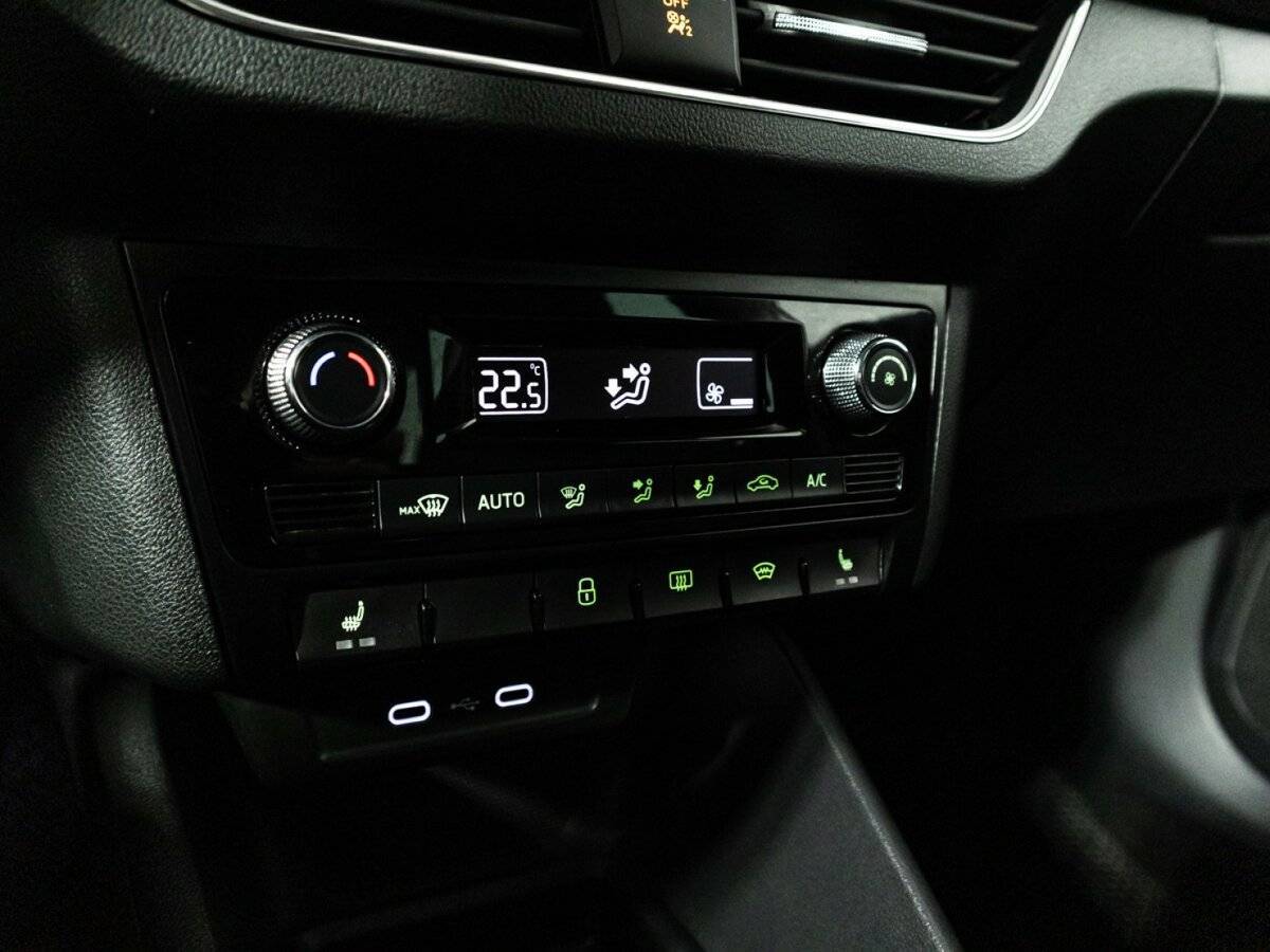 Купить Skoda Rapid с пробегом. Фото: #16