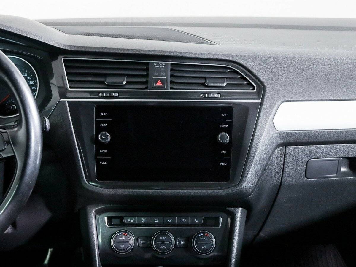 Купить Volkswagen Tiguan с пробегом. Фото: #9