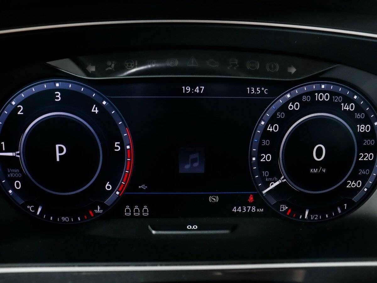 Купить Volkswagen Tiguan с пробегом. Фото: #10