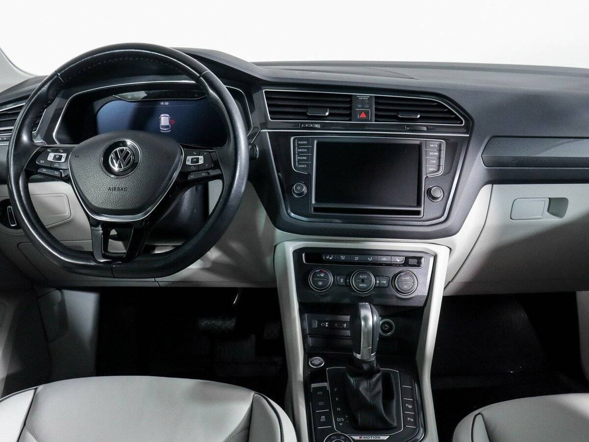 Купить Volkswagen Tiguan с пробегом. Фото: #11