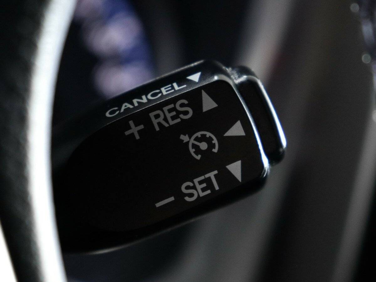 Купить Toyota RAV4 с пробегом. Фото: #21