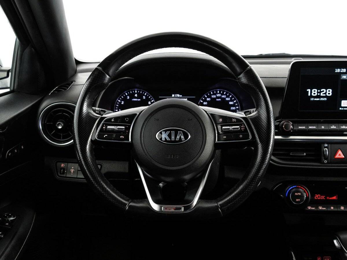 Купить Kia Cerato с пробегом. Фото: #9
