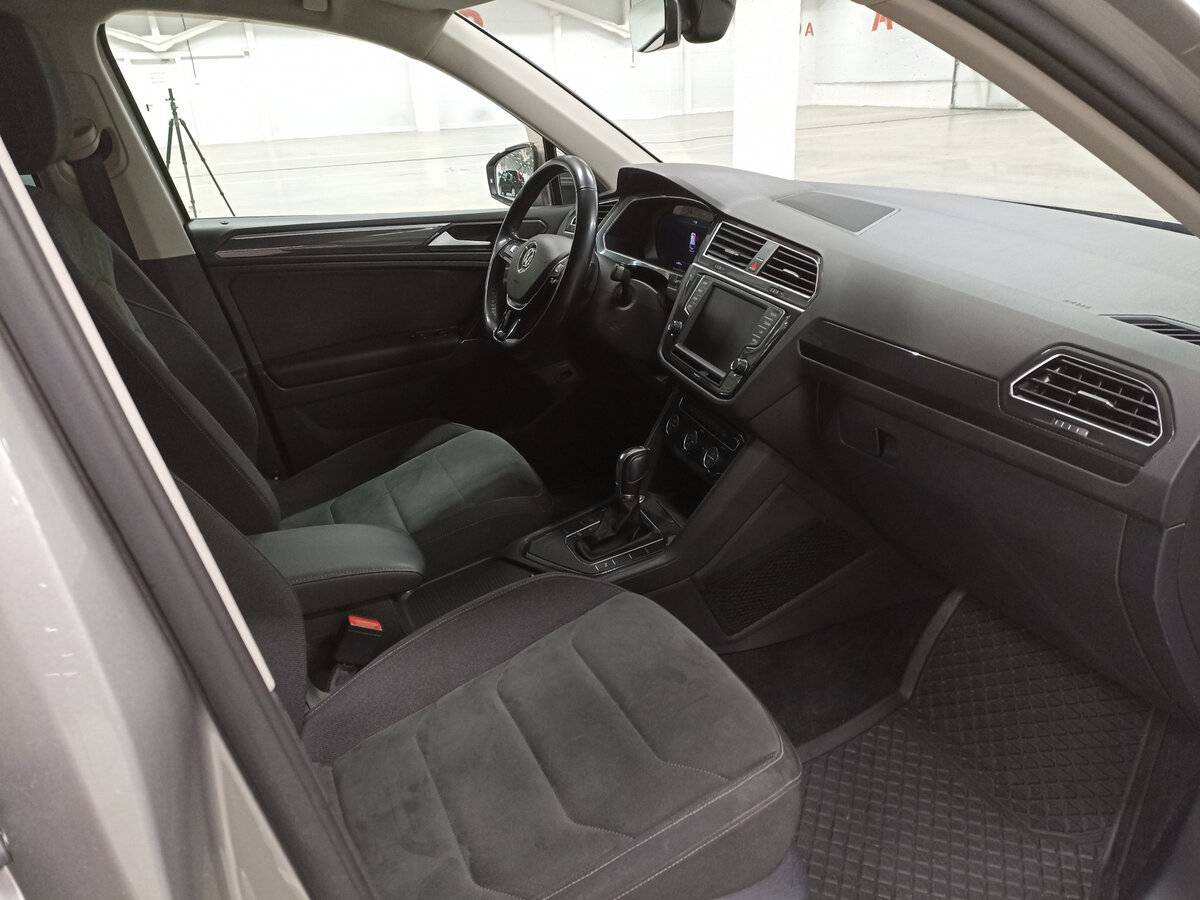 Купить Volkswagen Tiguan с пробегом. Фото: #10