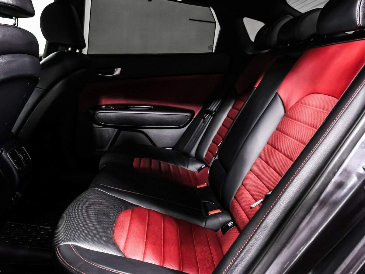 Купить Kia Optima с пробегом. Фото: #11