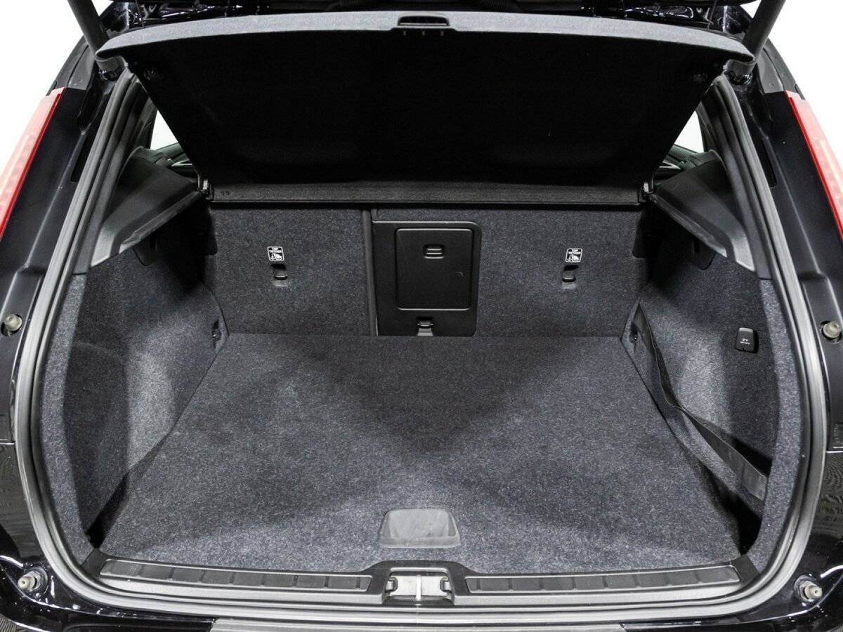 Купить Volvo XC40 с пробегом. Фото: #14