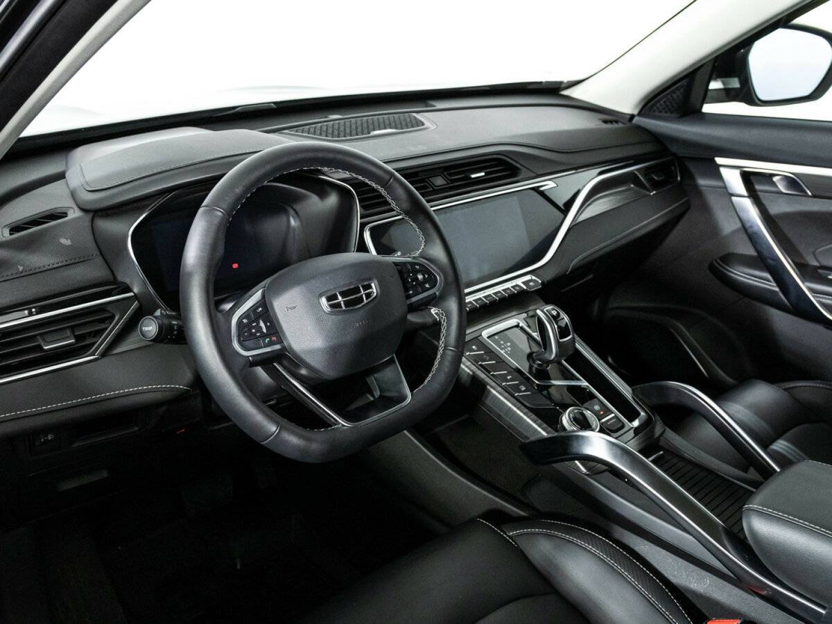 Купить Geely Atlas Pro с пробегом. Фото: #10