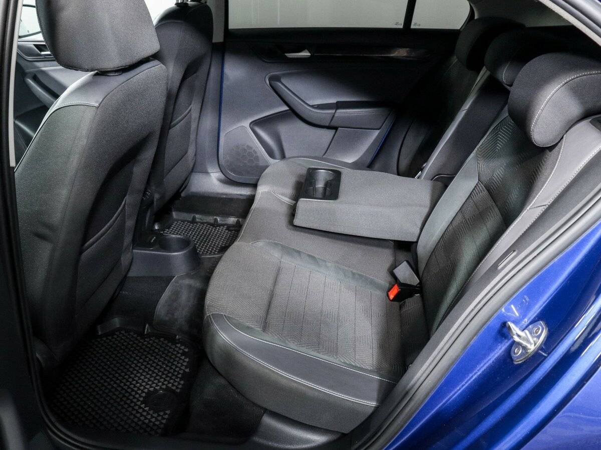 Купить Volkswagen Polo с пробегом. Фото: #5