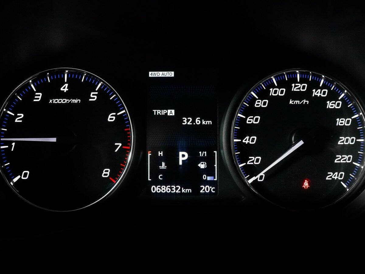 Купить Mitsubishi Outlander с пробегом. Фото: #10