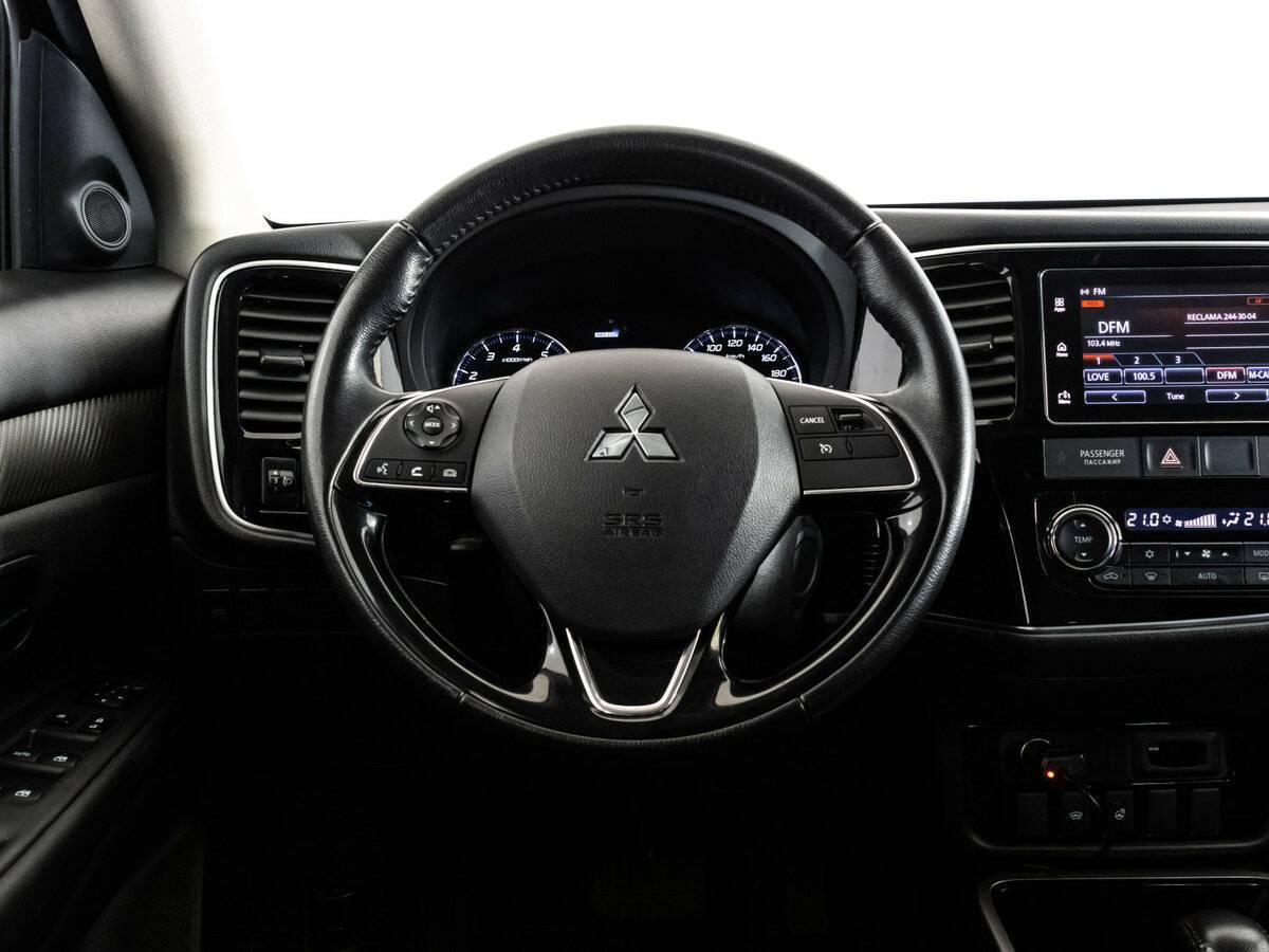 Купить Mitsubishi Outlander с пробегом. Фото: #9