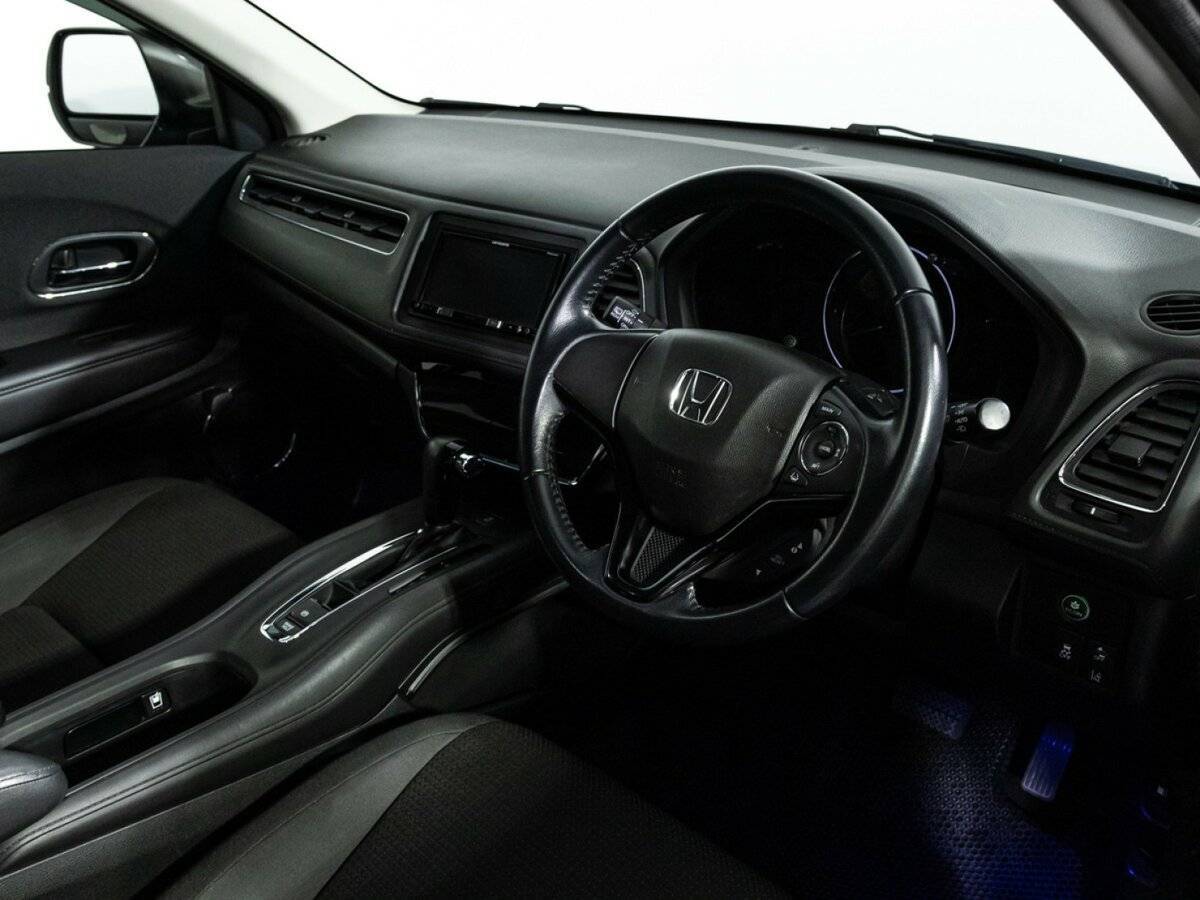 Купить Honda Vezel с пробегом. Фото: #8
