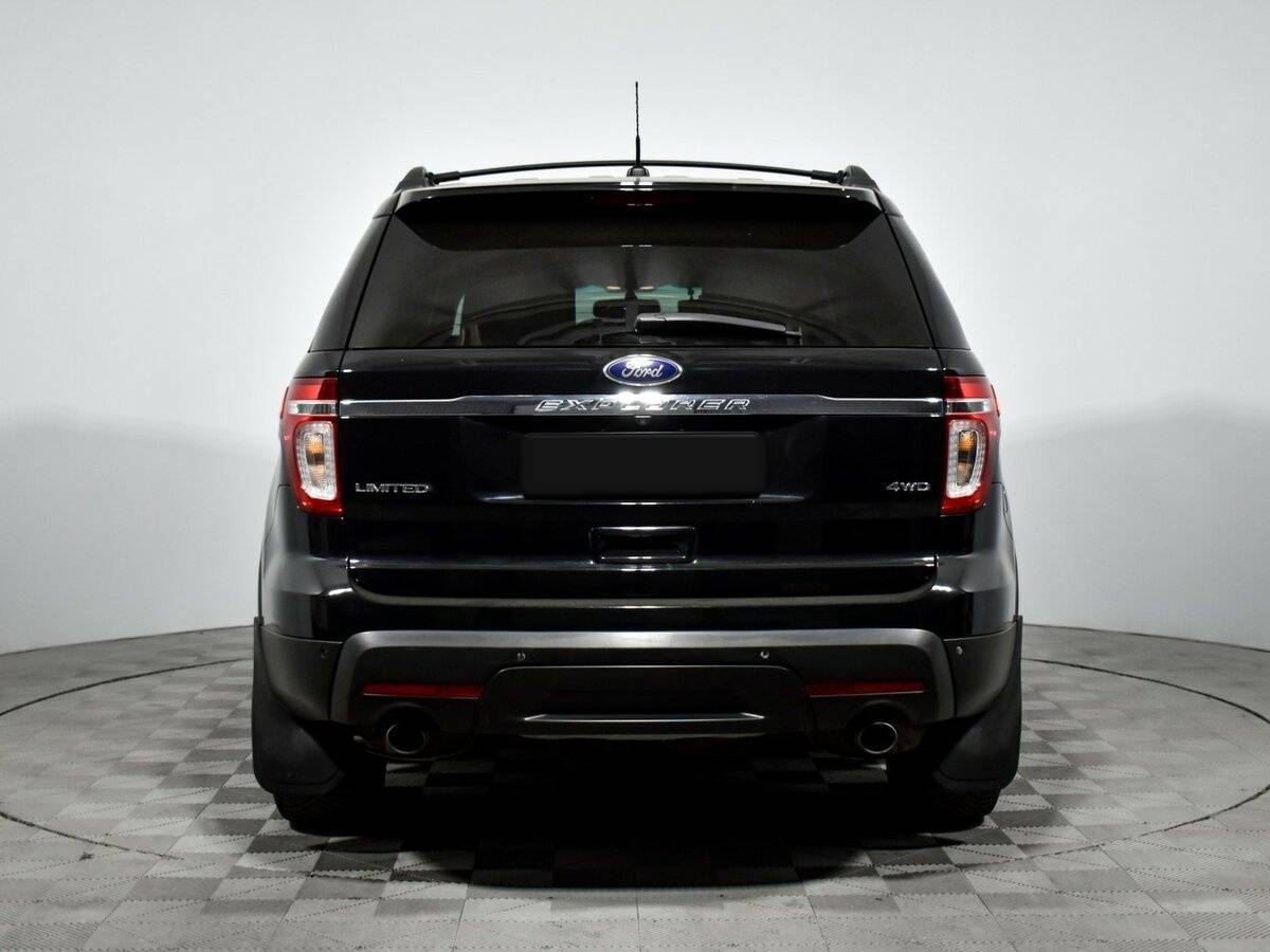 Купить Ford Explorer с пробегом. Фото: #4