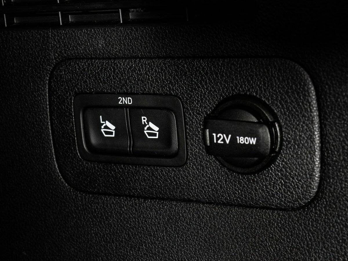 Купить Hyundai Santa Fe с пробегом. Фото: #21