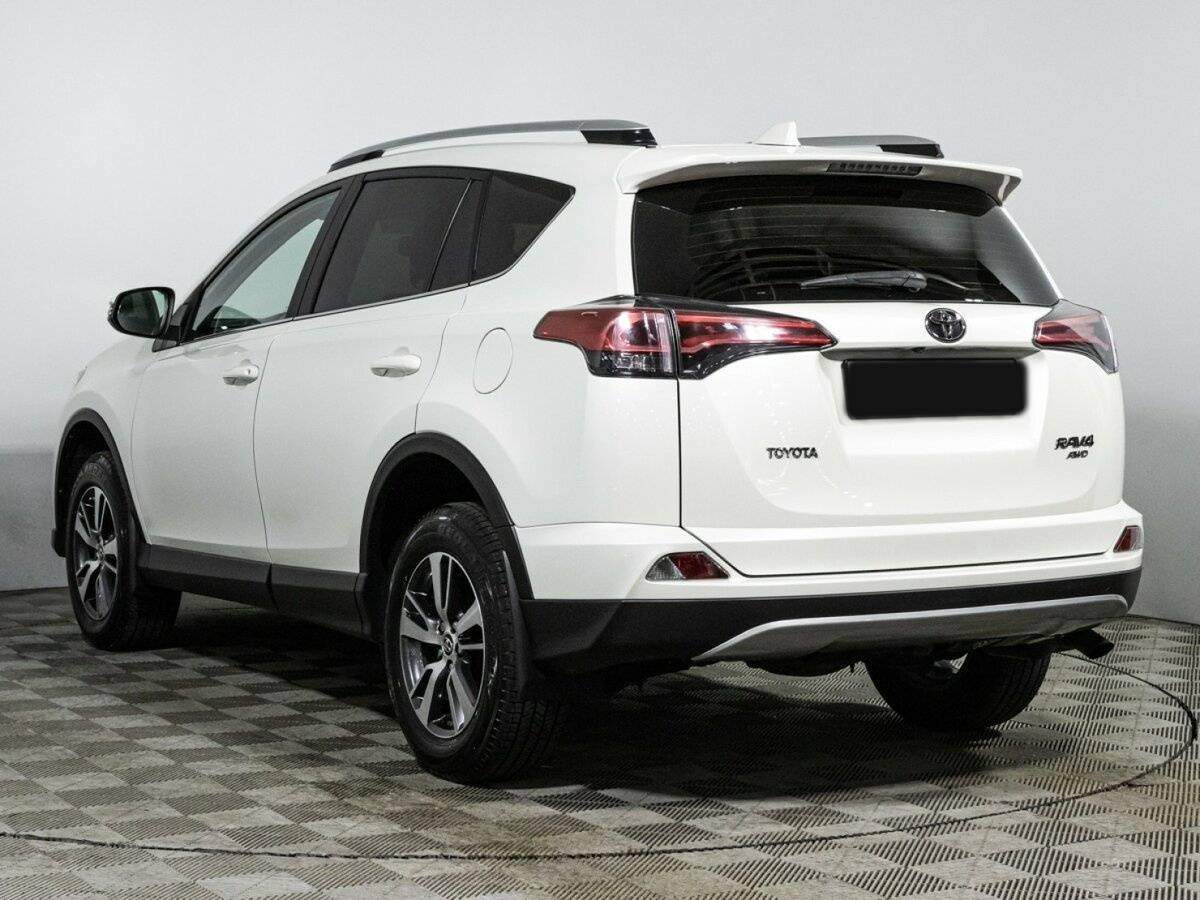 Купить Toyota RAV4 с пробегом. Фото: #6