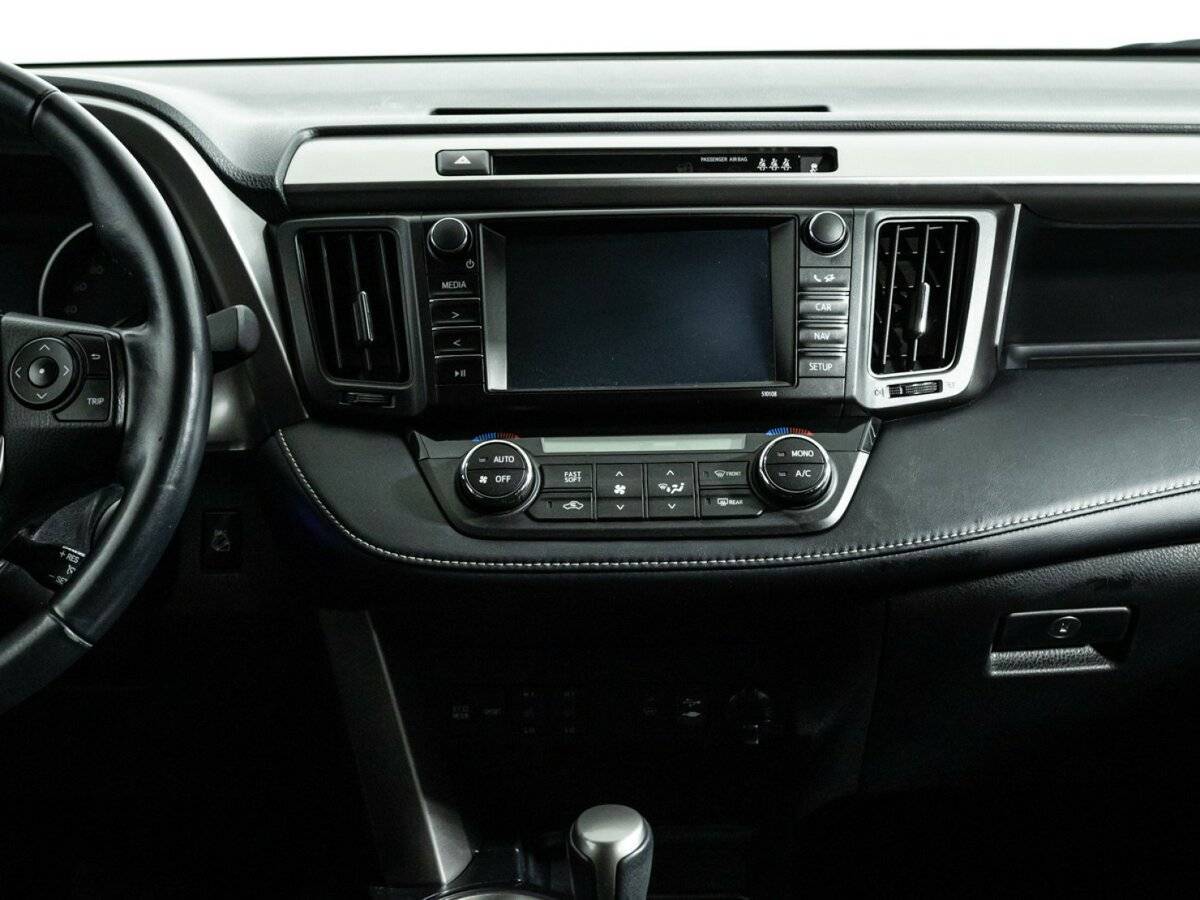 Купить Toyota RAV4 с пробегом. Фото: #13