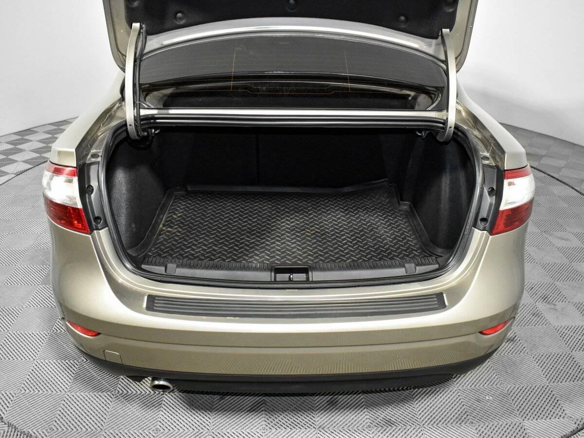 Купить Renault Fluence с пробегом. Фото: #16