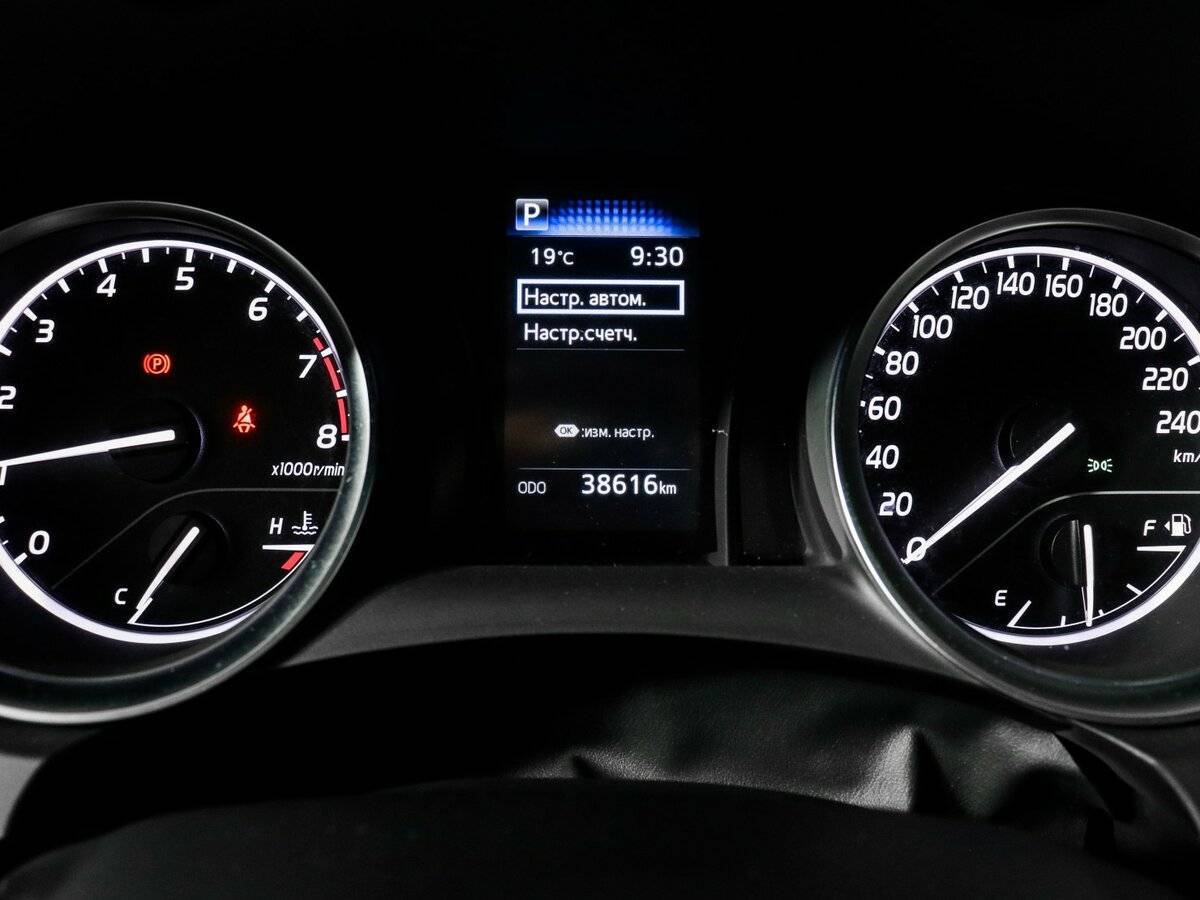 Купить Toyota Camry с пробегом. Фото: #7