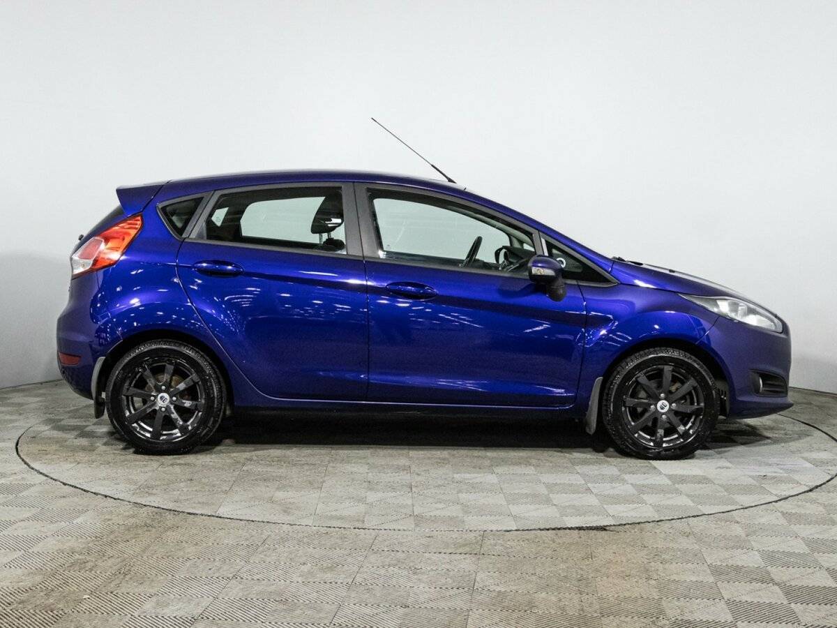 Купить Ford Fiesta с пробегом. Фото: #3