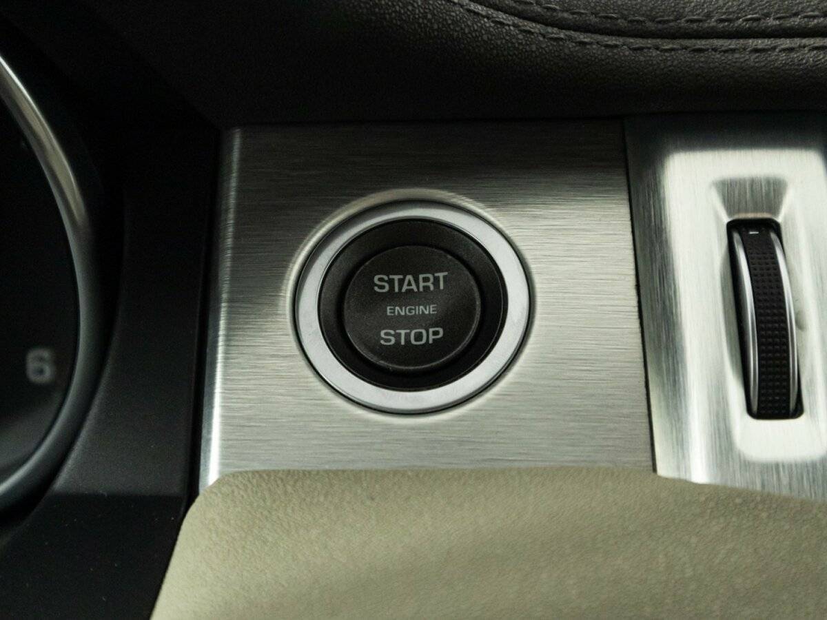 Купить Land Rover Range Rover Evoque с пробегом. Фото: #21