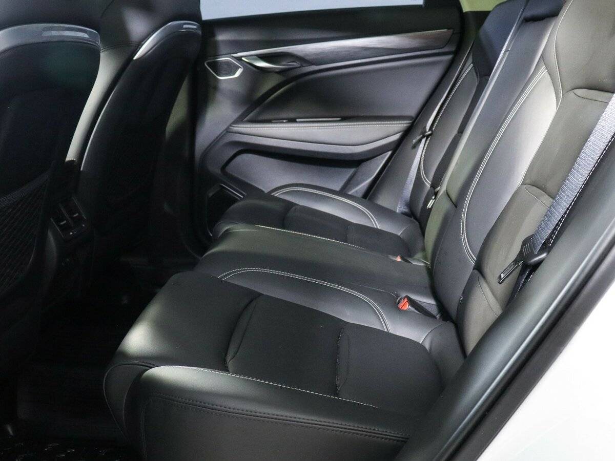 Купить Geely Tugella с пробегом. Фото: #9