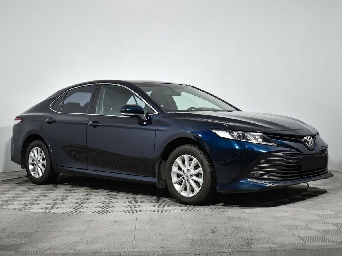 Купить Toyota Camry с пробегом. Фото: #2