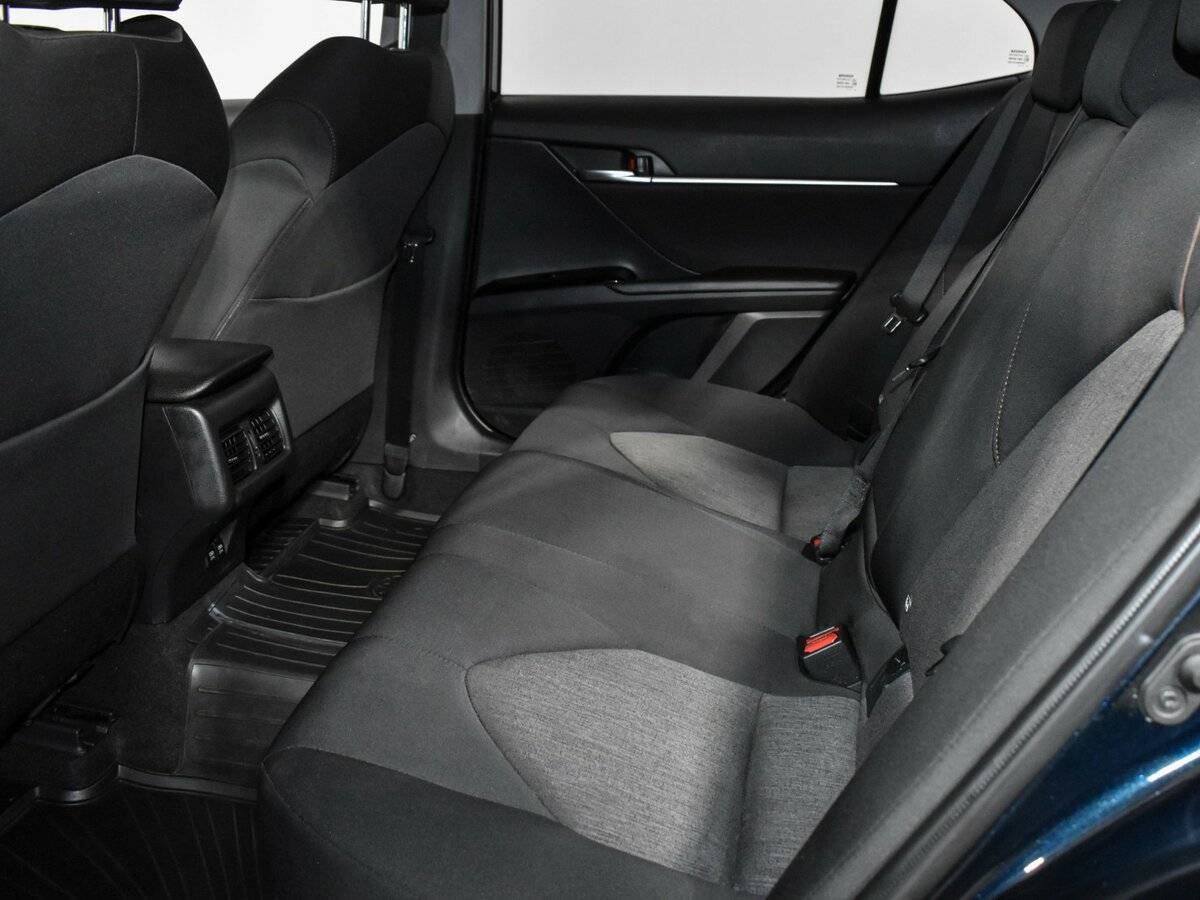 Купить Toyota Camry с пробегом. Фото: #10