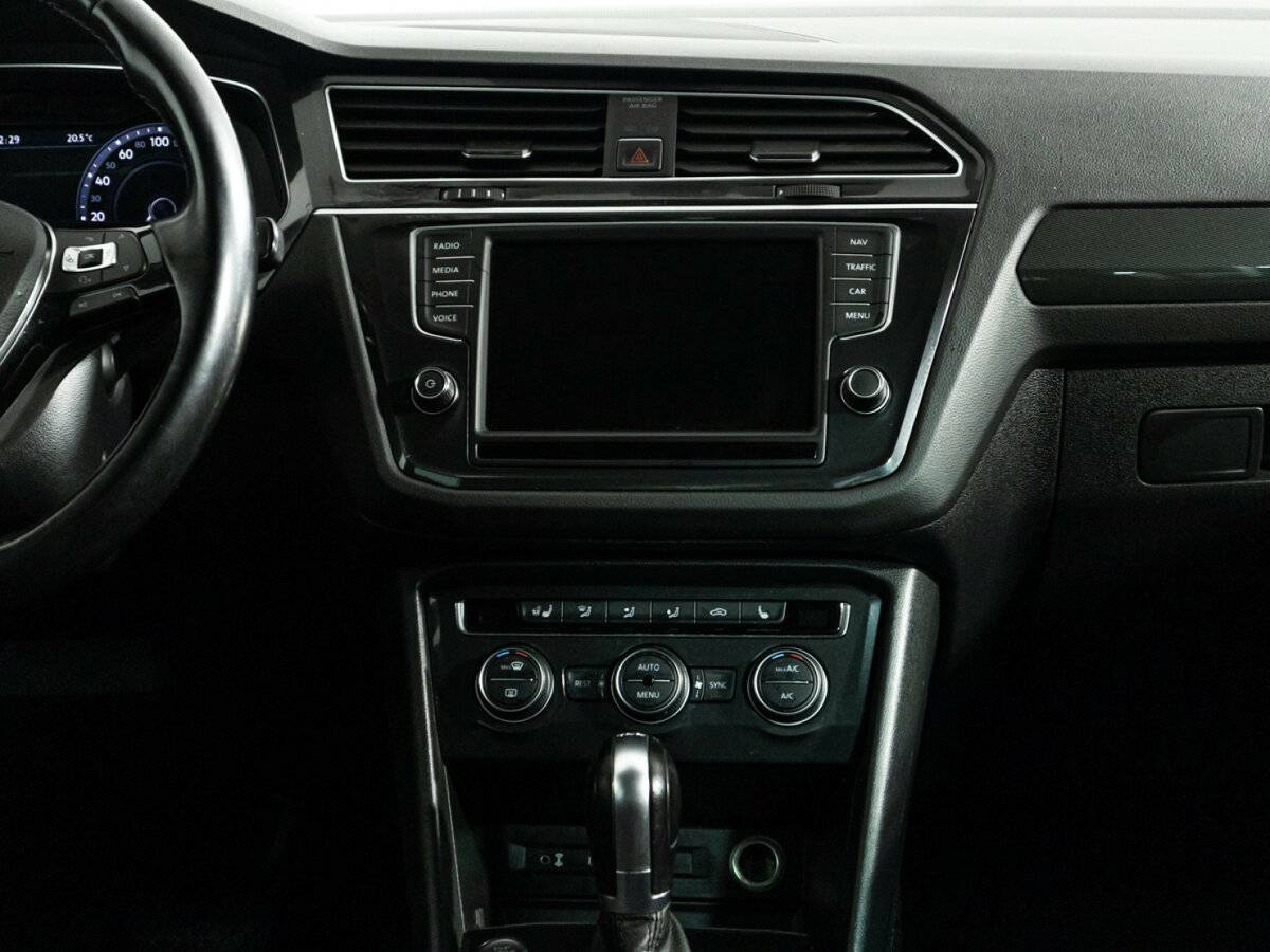 Купить Volkswagen Tiguan с пробегом. Фото: #13