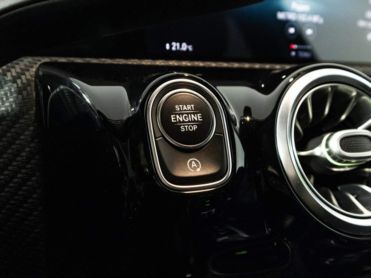 Купить Mercedes-Benz A-Класс с пробегом. Фото: #15