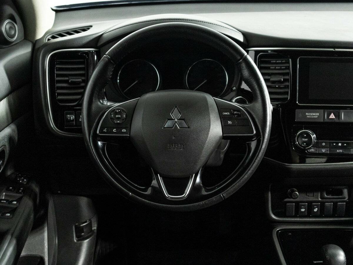 Купить Mitsubishi Outlander с пробегом. Фото: #18