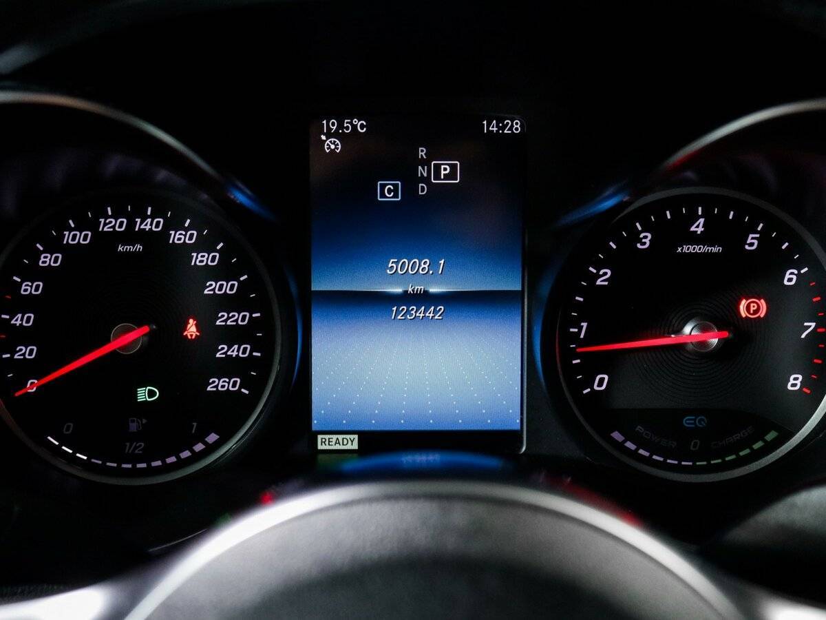 Купить Mercedes-Benz C-Класс с пробегом. Фото: #10