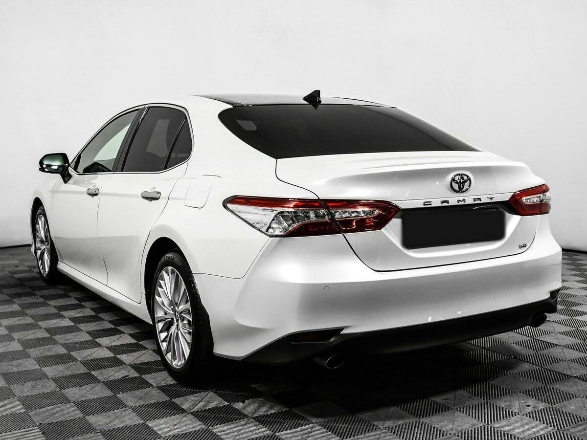Купить Toyota Camry с пробегом. Фото: #6