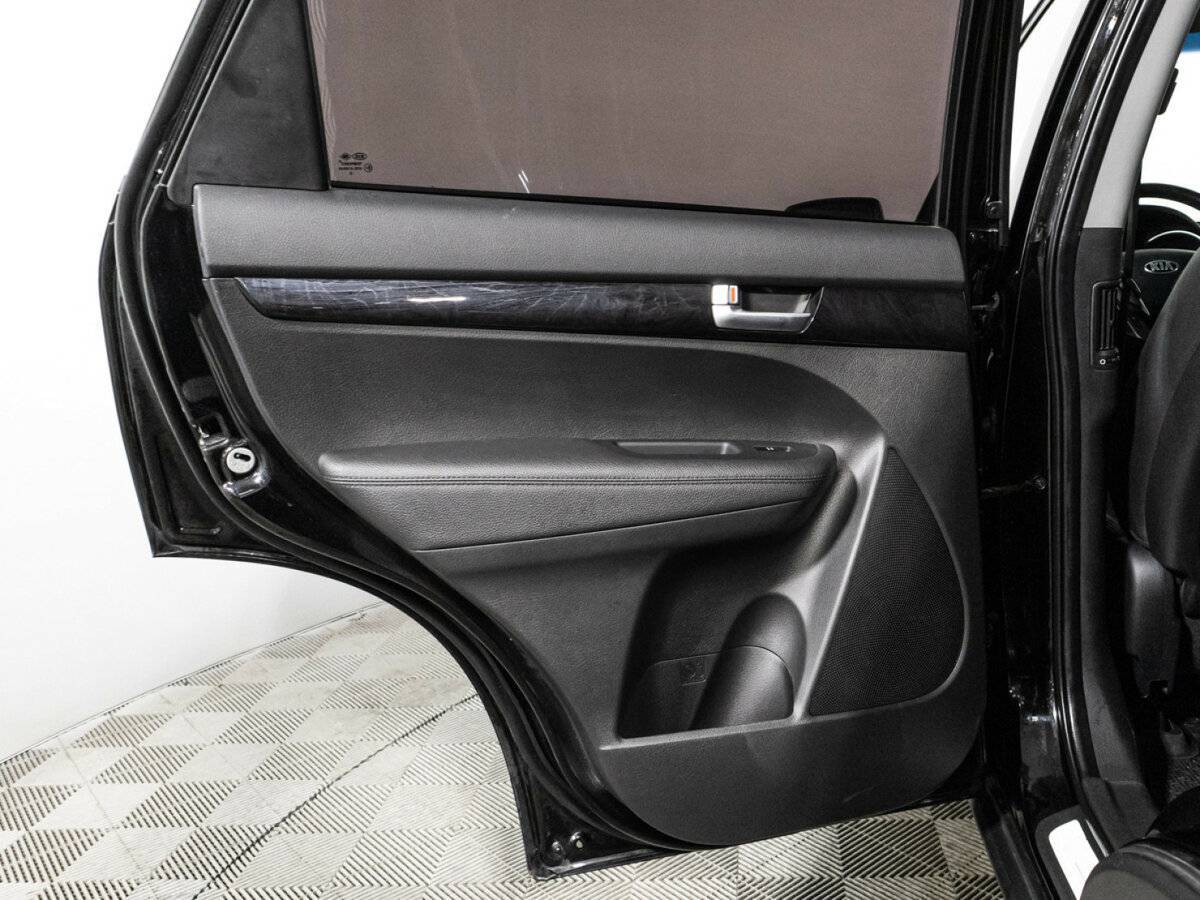 Купить Kia Sorento с пробегом. Фото: #26