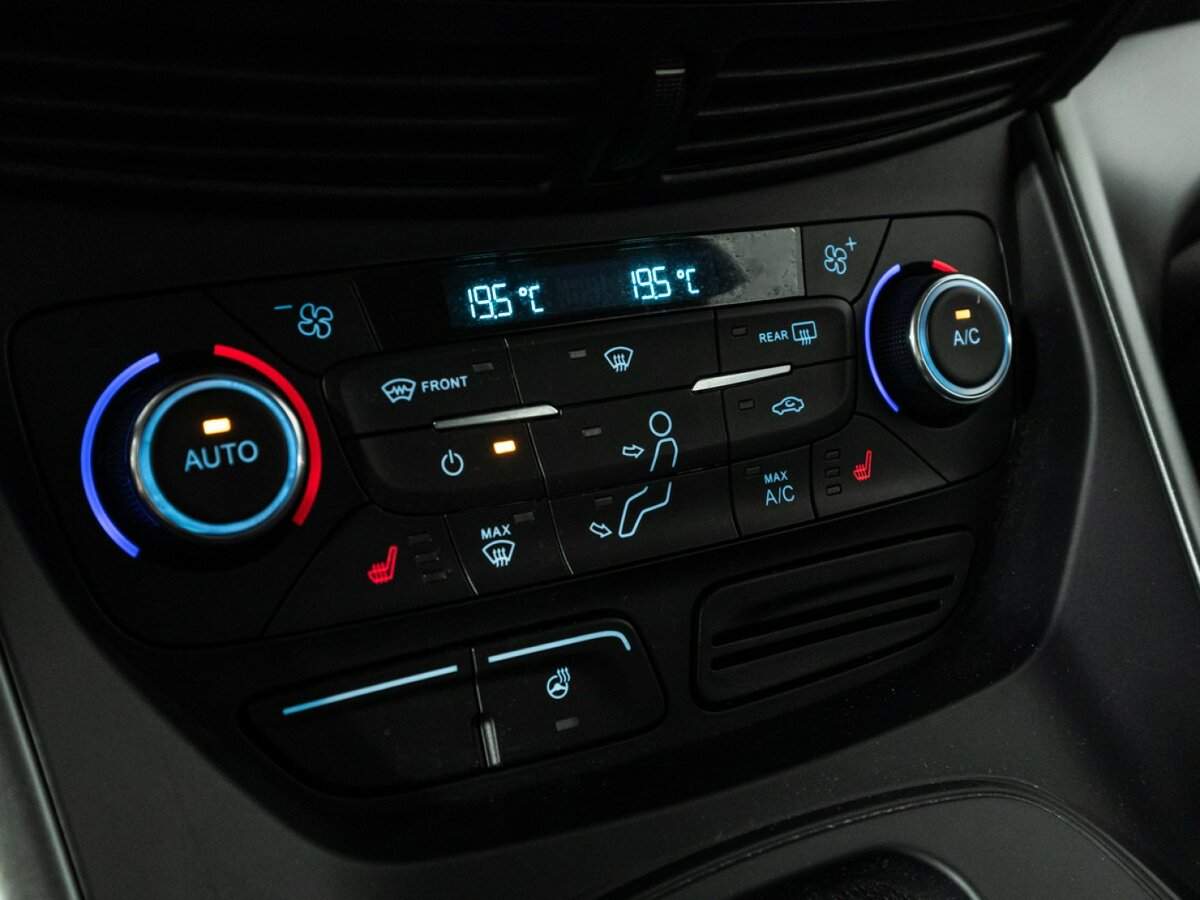 Купить Ford Kuga с пробегом. Фото: #14