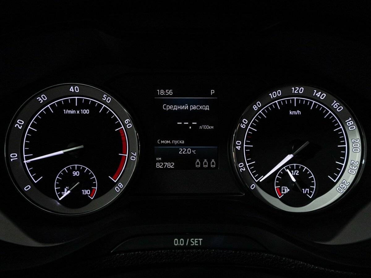 Купить Skoda Karoq с пробегом. Фото: #11