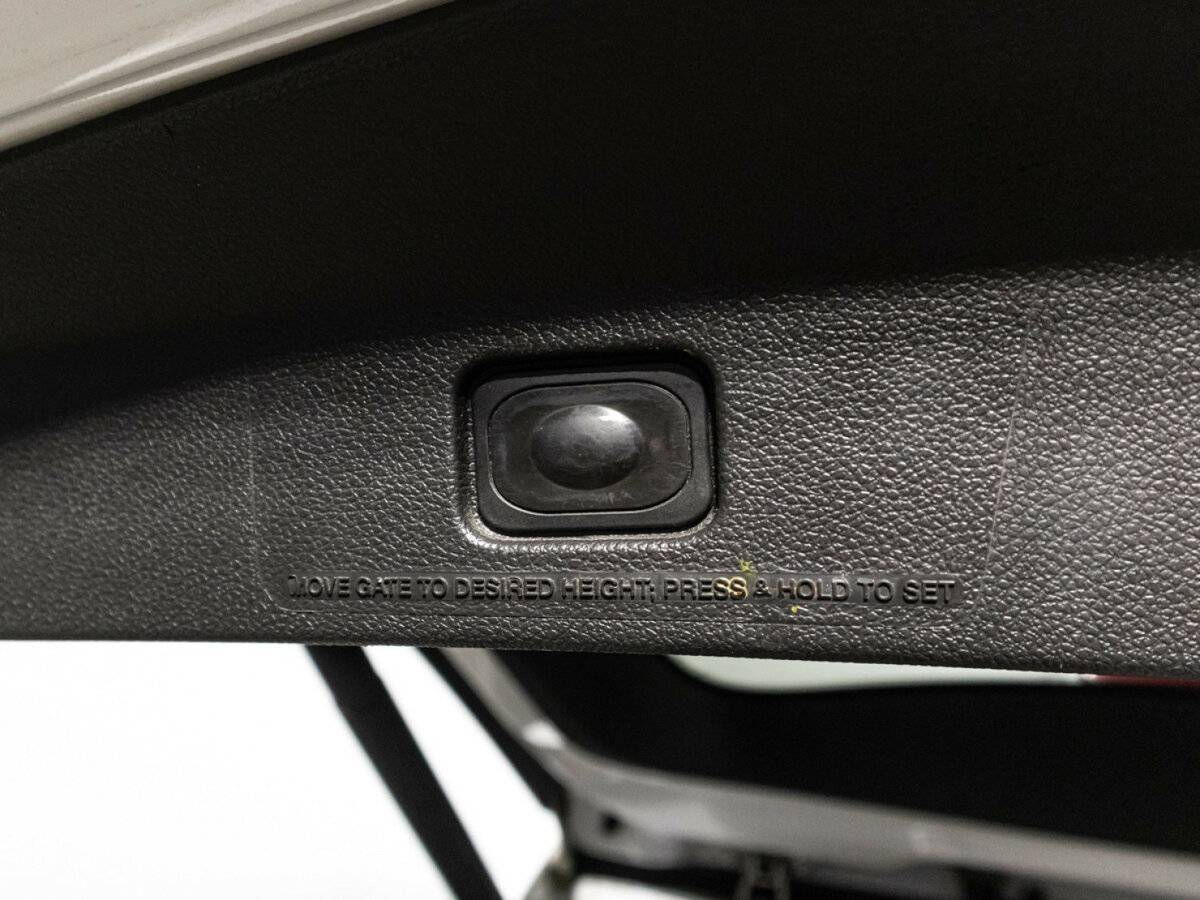 Купить Ford Explorer с пробегом. Фото: #12