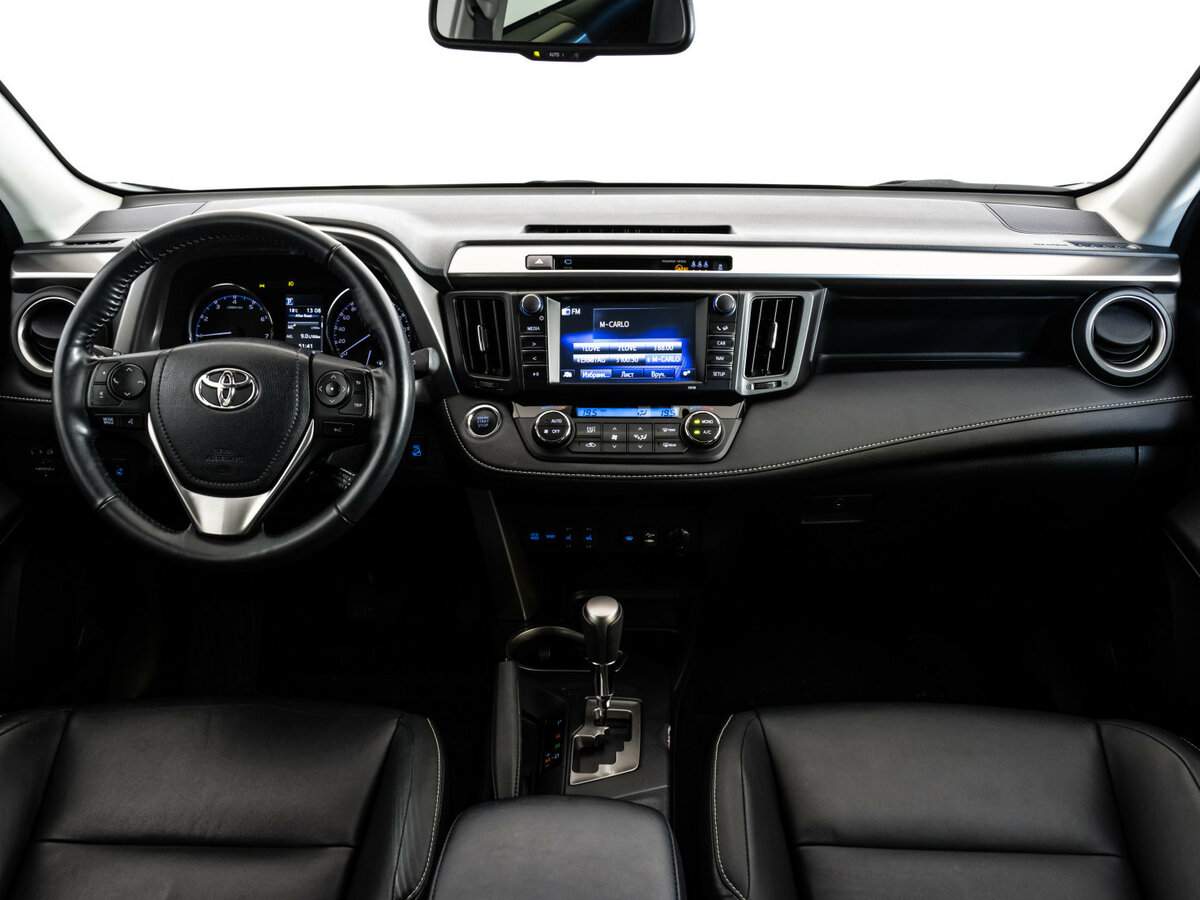 Купить Toyota RAV4 с пробегом. Фото: #7