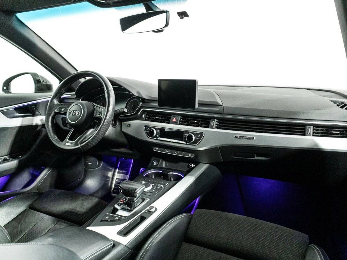 Купить Audi A4 с пробегом. Фото: #8