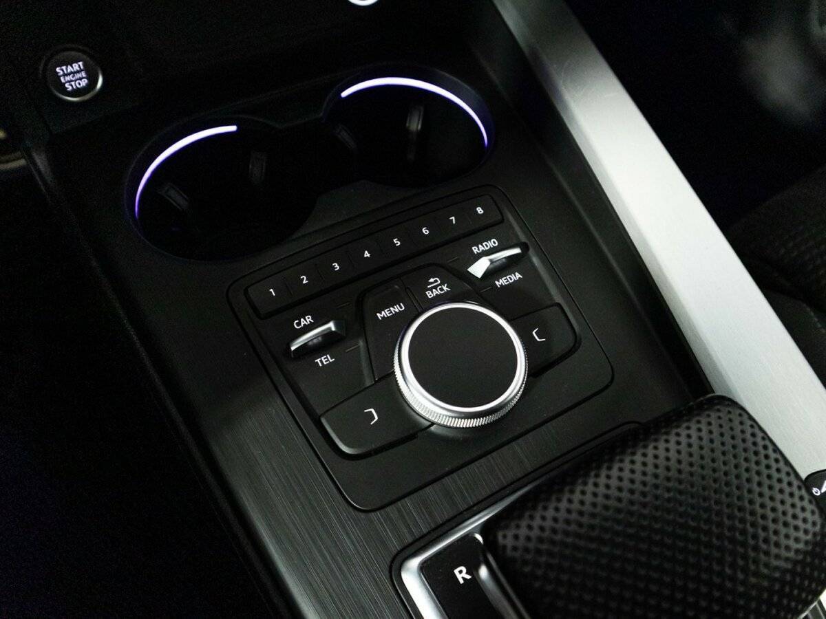 Купить Audi A4 с пробегом. Фото: #17